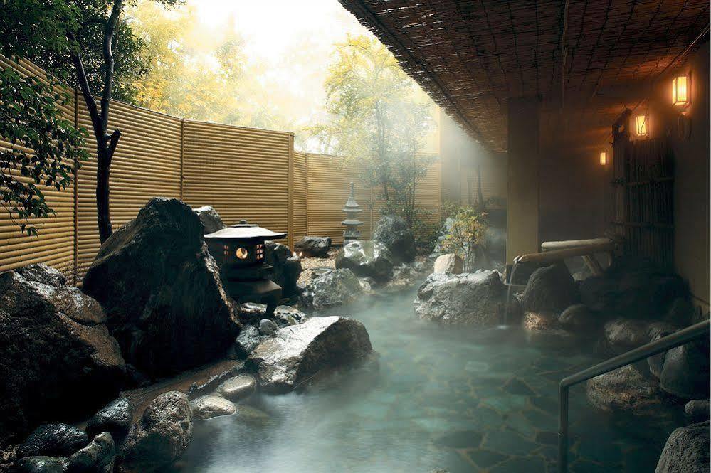 ホテル 華やぎの章 慶山 笛吹市 エクステリア 写真